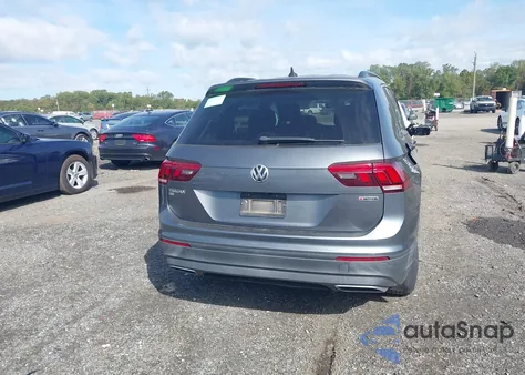 2019 Volkswagen Tiguan 2.0T Se/2.0T Sel/2.0T Sel R-Line/2.0T Sel R-Line Black z USA, uszkodzony, nr VIN 3VV2B7AX3KM035401